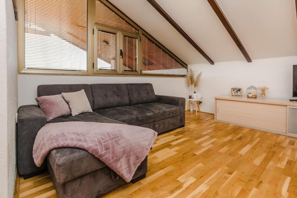 Roko - Up To 4 People With Free Parking Apartment